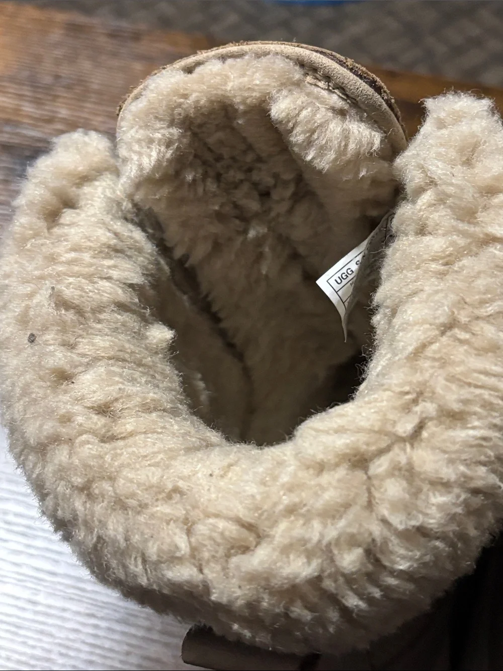 UGG Adirondack III Women's Beige Shearling-Lined Lace-Up Winter Boots